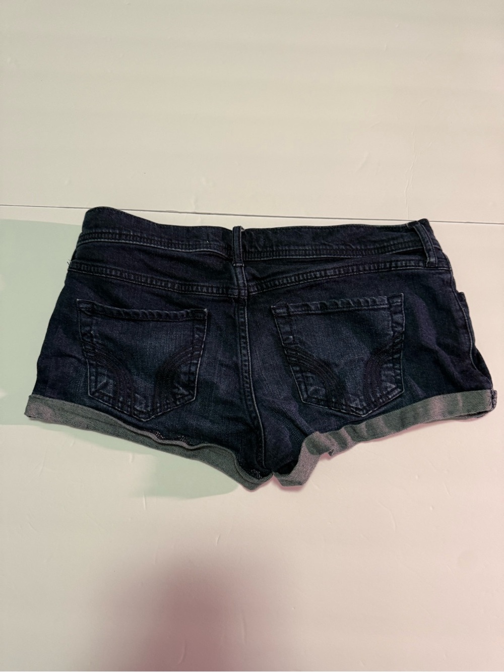 Hollister Women's Dark Indigo Boyfriend Denim Shorts - Picture 3 of 5